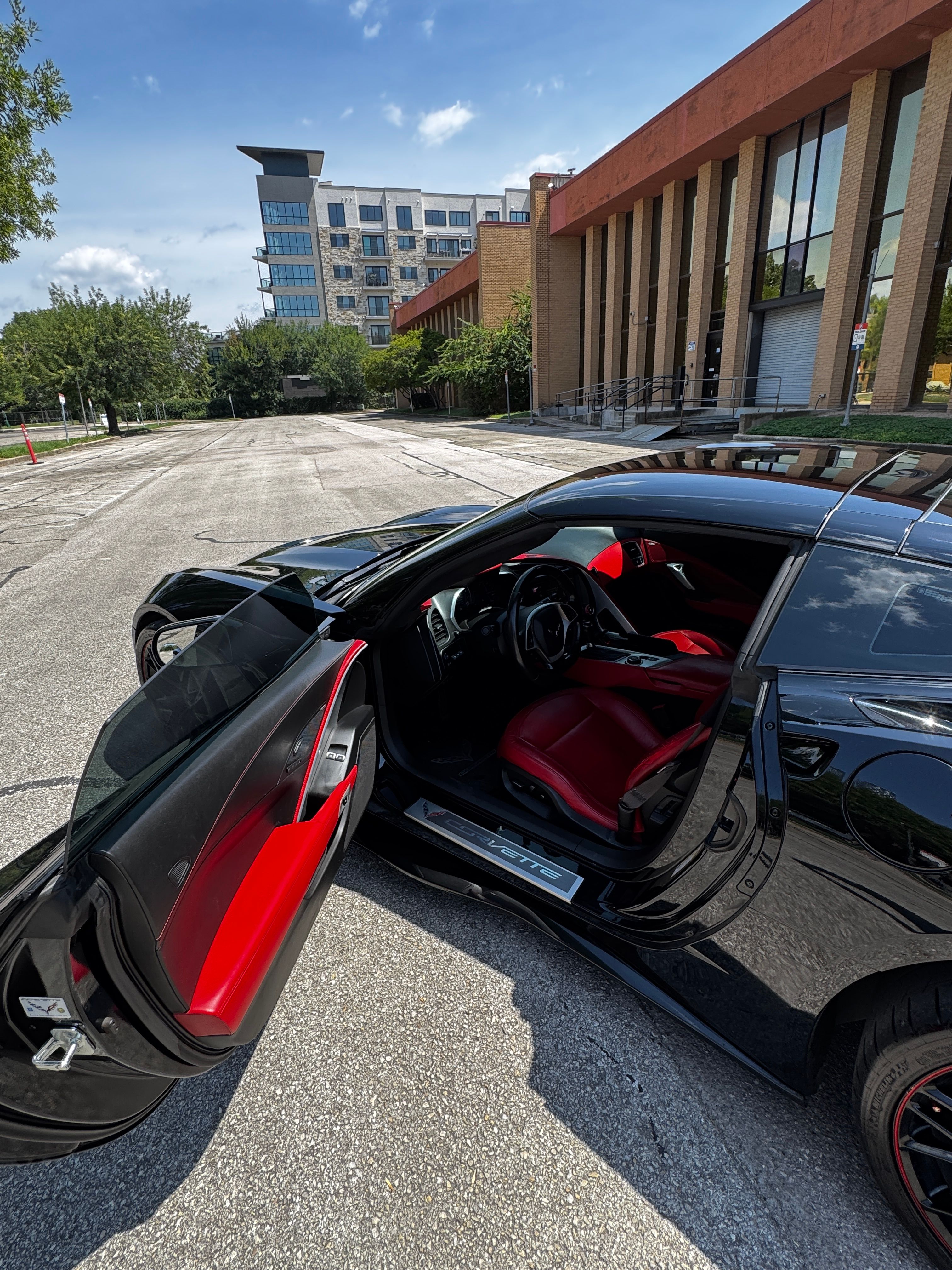 Used 2016 Chevrolet Corvette Stingray Coupe w/ 3LT Preferred Equipment Group RWD image 2