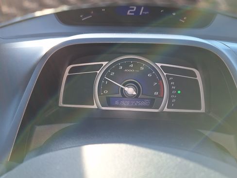 Used 2010 Honda Civic EX-L image 16