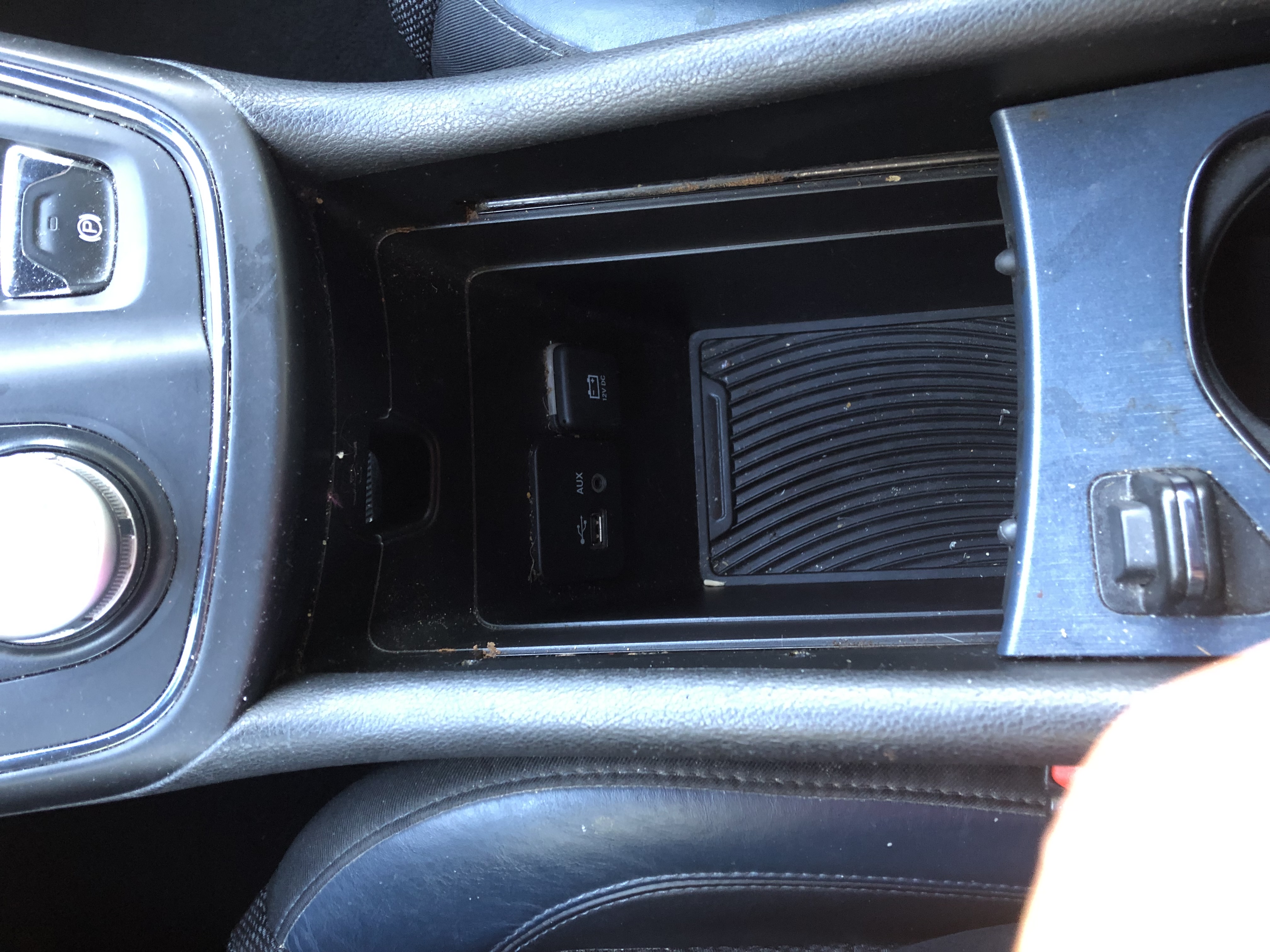Used 2015 Chrysler 200 S FWD image 15