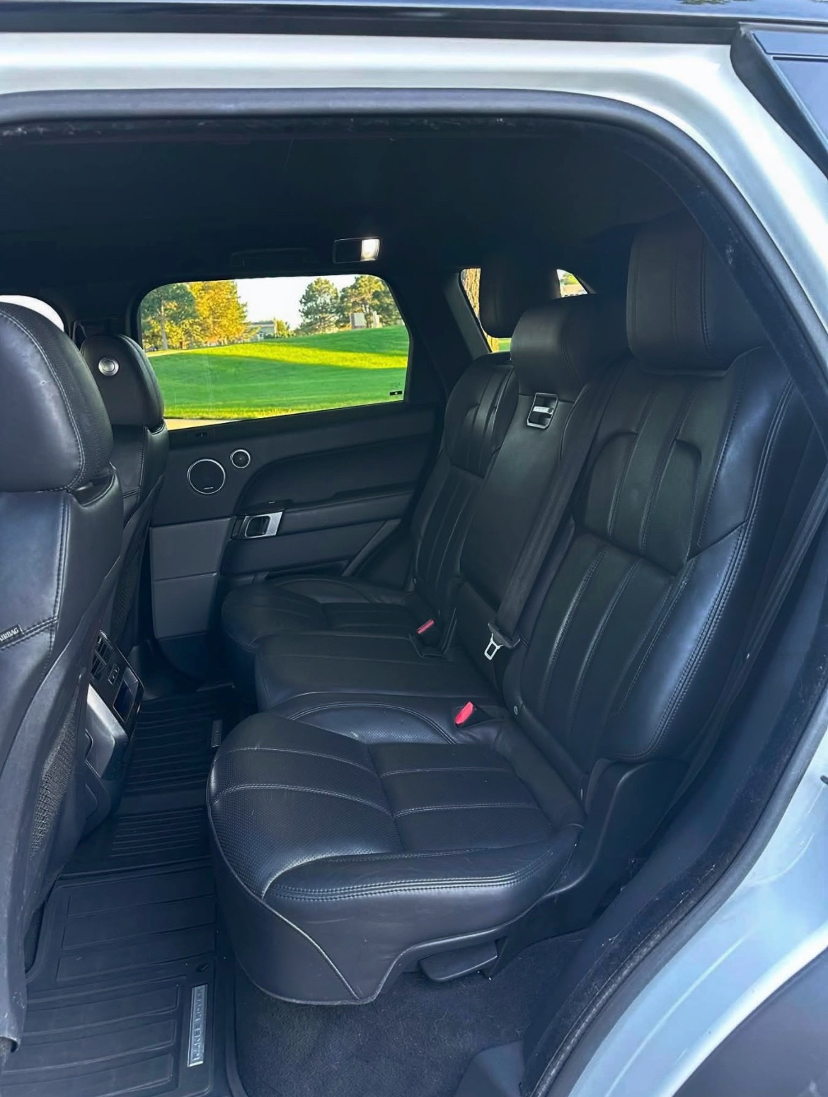 Used 2017 Land Rover Range Rover Sport Supercharged AWD/4WD image 16