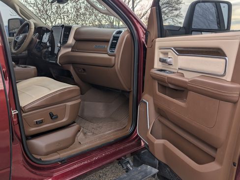 Used 2023 RAM 2500 Laramie image 15