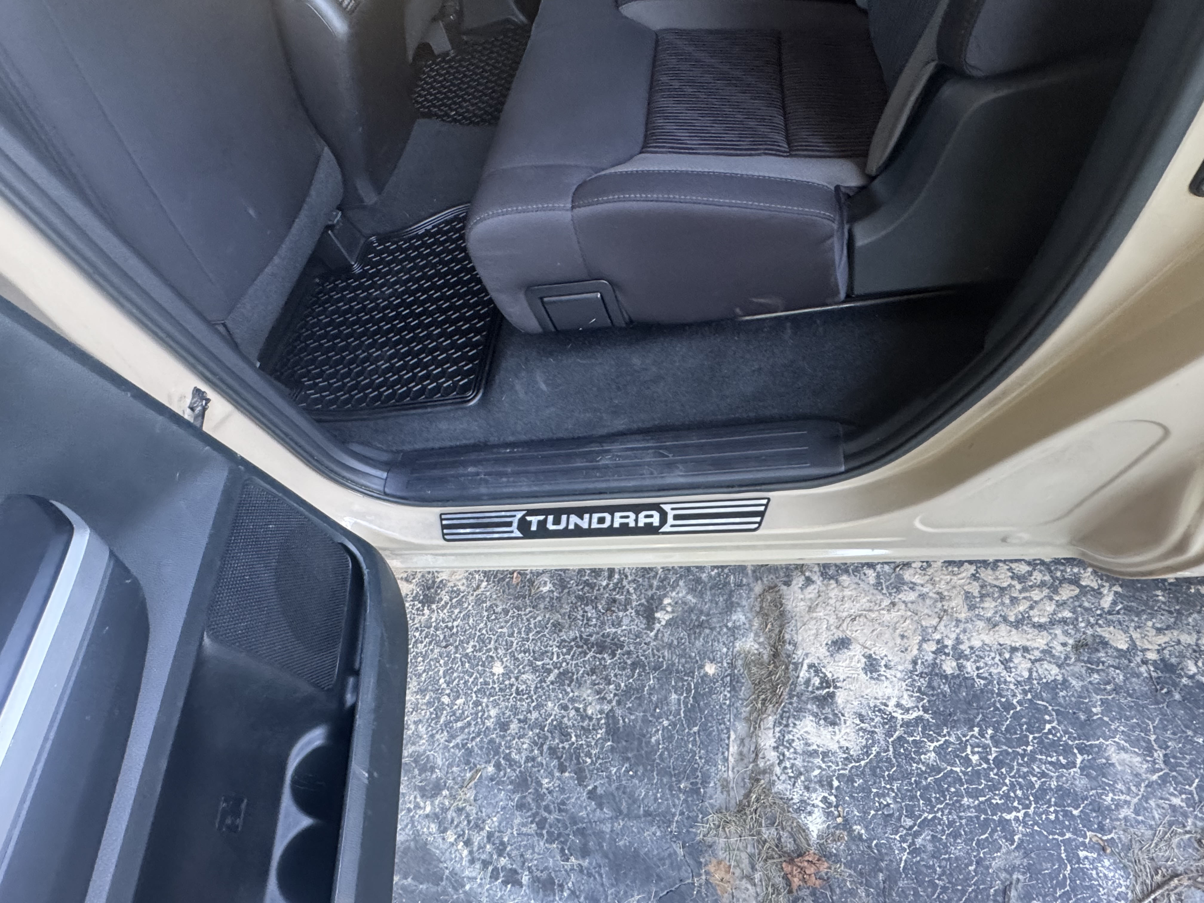 Used 2017 Toyota Tundra SR5 AWD/4WD image 15
