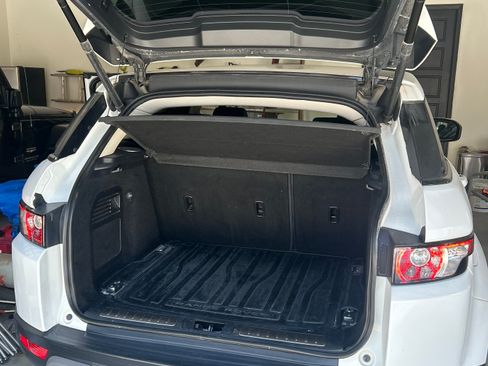 Used 2013 Land Rover Range Rover Evoque Pure Premium image 8