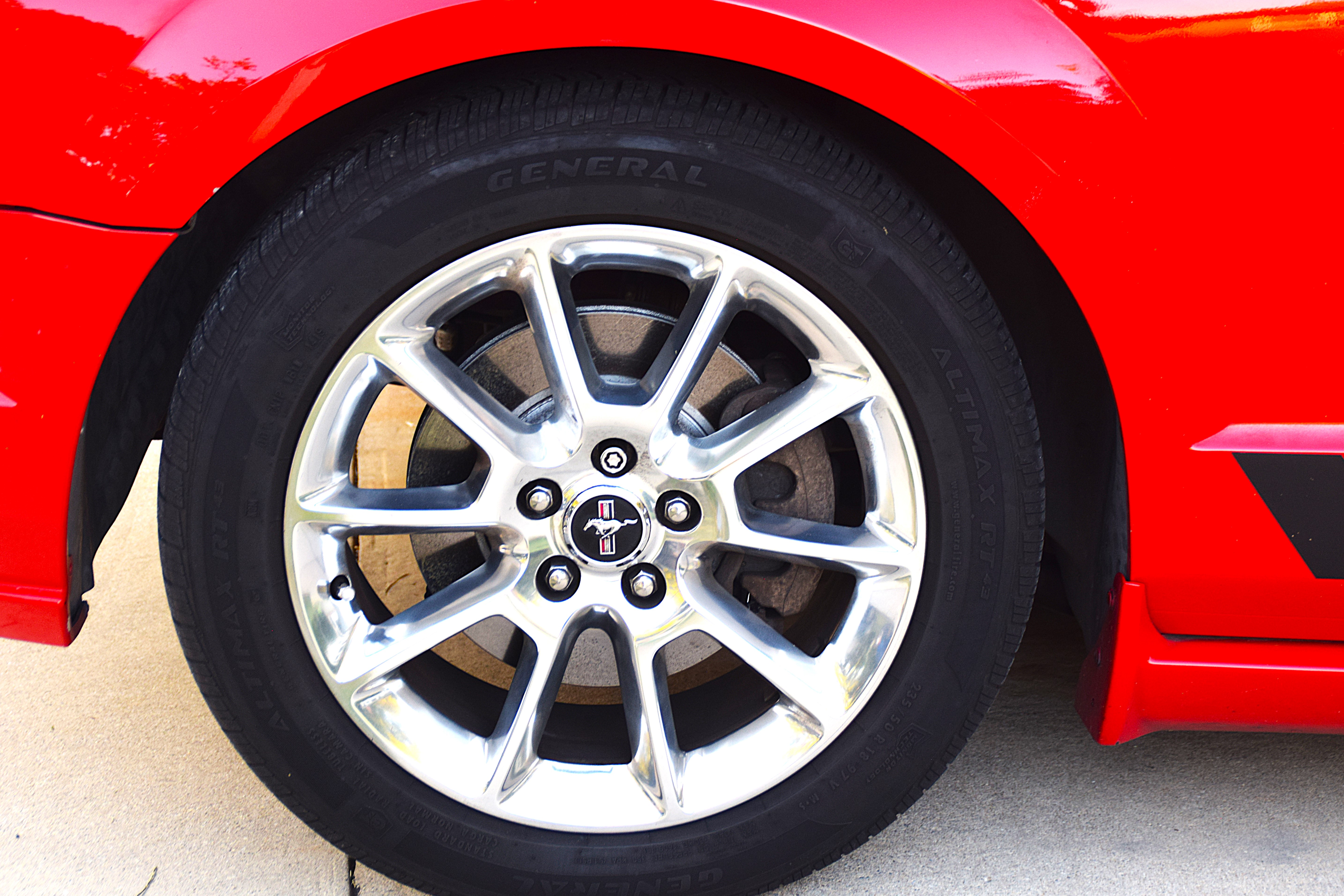 Used 2006 Ford Mustang GT Premium RWD image 18