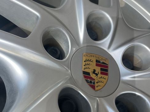 Used 2014 Porsche Cayenne Platinum Edition image 11