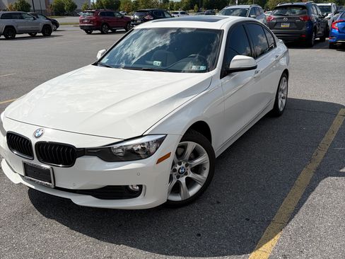 Used 2015 BMW 320i Sedan RWD image 2