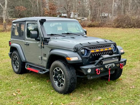 Used 2020 Jeep Wrangler Sport AWD/4WD image 5
