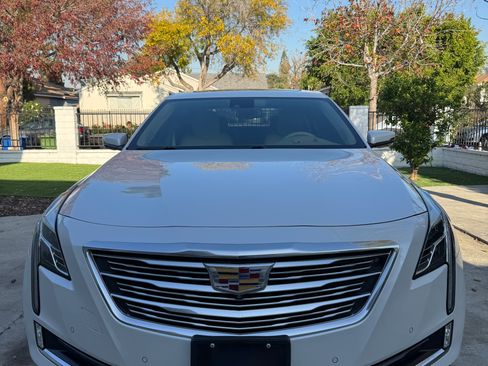 Used 2018 Cadillac CT6 Platinum image 4