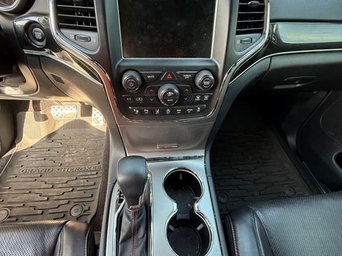 Used 2018 Jeep Grand Cherokee Trailhawk w/ Trailhawk Luxury Group image 14
