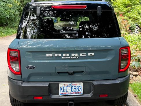 Used 2022 Ford Bronco Sport Outer Banks w/ Tech Package AWD/4WD image 13