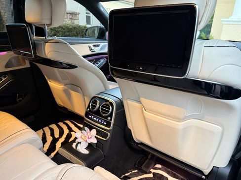 Used 2015 Mercedes-Benz S 600 S 600 Sedan 4D image 30