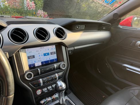 Used 2020 Ford Mustang Premium RWD image 16