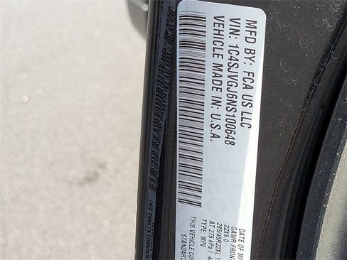 Used 2022 Jeep Grand Wagoneer Series III w/ Rear Seat Video Group 1 image 30