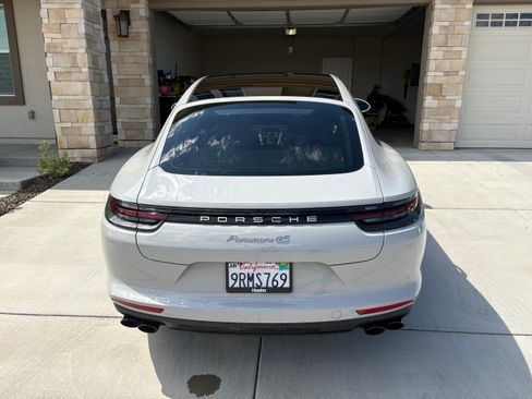 Used 2017 Porsche Panamera 4S AWD/4WD image 9