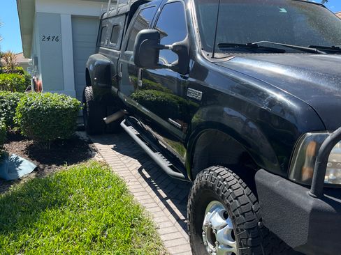 Used 2001 Ford F350 Long Bed image 1