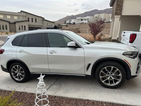 Used 2021 BMW X5 sDrive40i w/ Premium Package 2 image 5