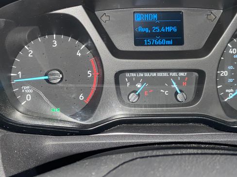 Used 2018 Ford Transit 250 148 Medium Roof RWD image 10