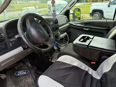 Used 2006 Ford F250 XLT image 6