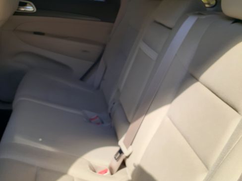 Used 2014 Jeep Grand Cherokee Laredo w/ 18" Wheel & 8.4" Radio Group image 9