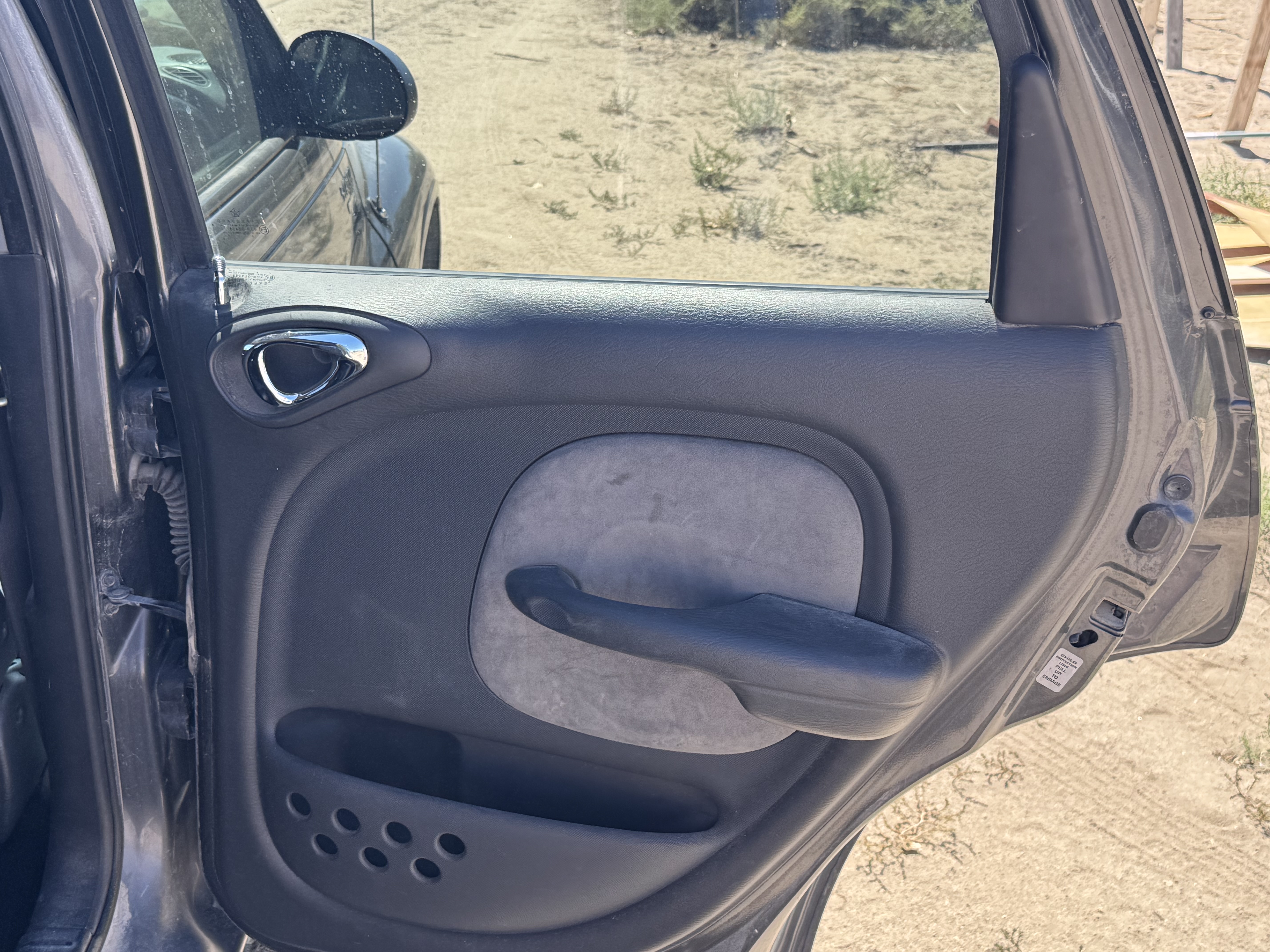 Used 2004 Chrysler PT Cruiser Limited FWD image 13