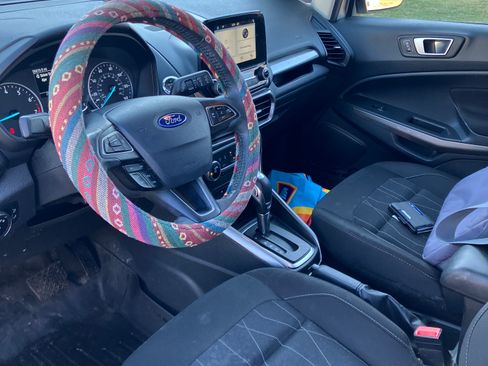 Used 2019 Ford EcoSport SE image 5