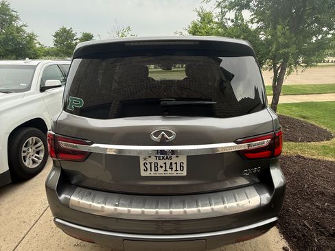 Used 2021 INFINITI QX80 Luxe image 5