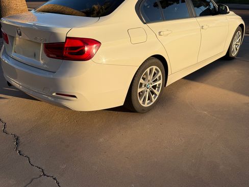 Used 2016 BMW 320i Sedan image 10