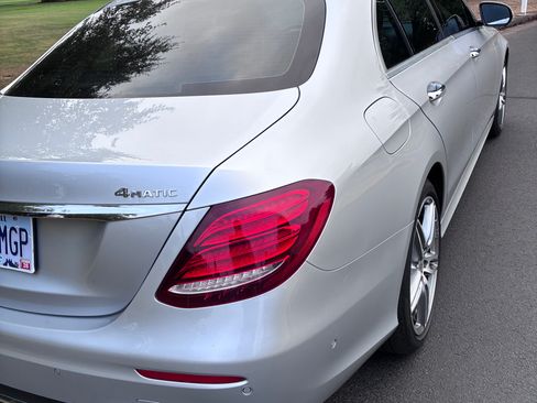 Used 2017 Mercedes-Benz E 300 4MATIC image 12