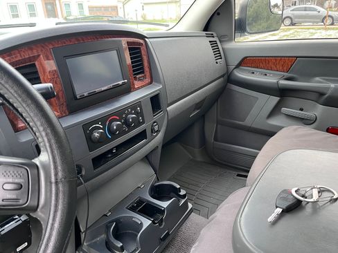 Used 2006 Dodge Ram 3500 Truck SLT w/ Quad Cab Big Horn Value Group image 5