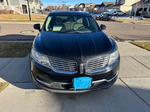 Used 2017 Lincoln MKX Reserve w/ Lincoln MKX Climate Package image 4