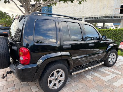 Used 2003 Jeep Liberty Limited image 8