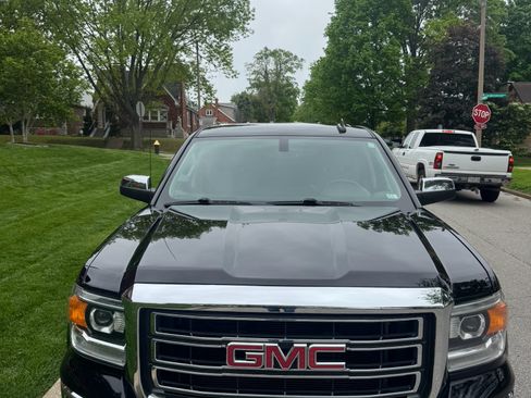 Used 2015 GMC Sierra 1500 SLT w/ SLT Crew Cab Value Package image 8