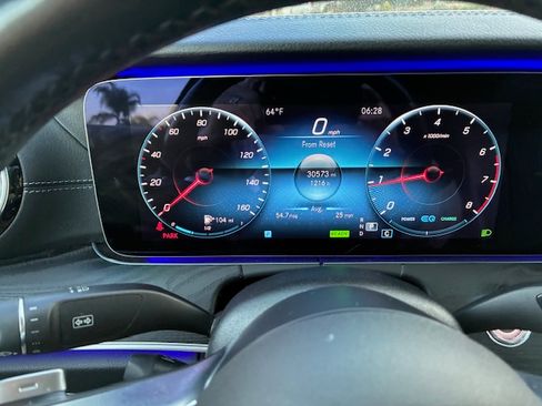 Used 2021 Mercedes-Benz E 450 Coupe image 10