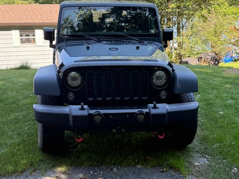 Used 2017 Jeep Wrangler Sport AWD/4WD image 1