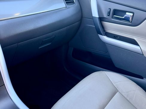Used 2013 Ford Edge SEL image 8