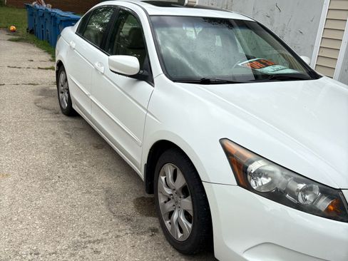 Used 2010 Honda Accord EX-L image 5