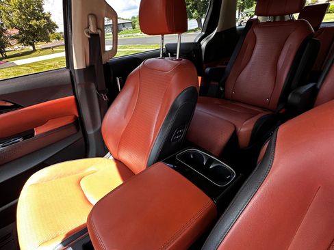 Used 2022 Kia Carnival SX Prestige FWD image 20