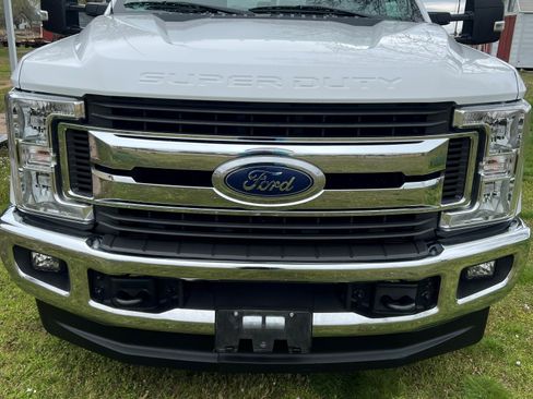 Used 2019 Ford F350 XLT w/ XLT Value Package image 1