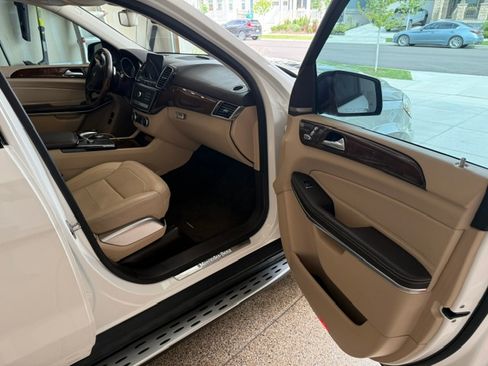 Used 2018 Mercedes-Benz GLS 550 4MATIC image 14