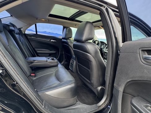 Used 2016 Chrysler 300 C image 14