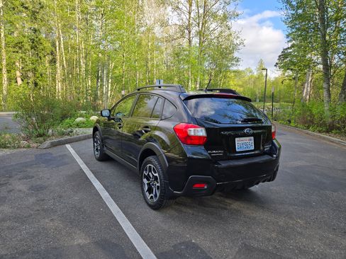Used 2017 Subaru Crosstrek 2.0i Premium w/ Popular Package #2 AWD/4WD image 9
