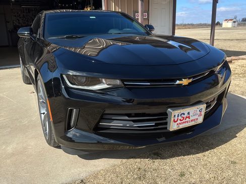 Used 2016 Chevrolet Camaro LT w/ RS Package image 8