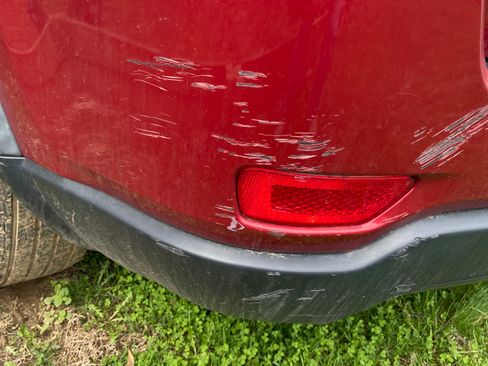 Used 2011 Jeep Grand Cherokee Laredo w/ All Weather Capability Group image 11