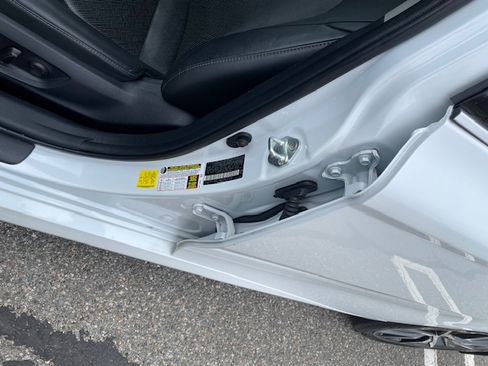 Used 2023 Toyota Camry XLE image 9