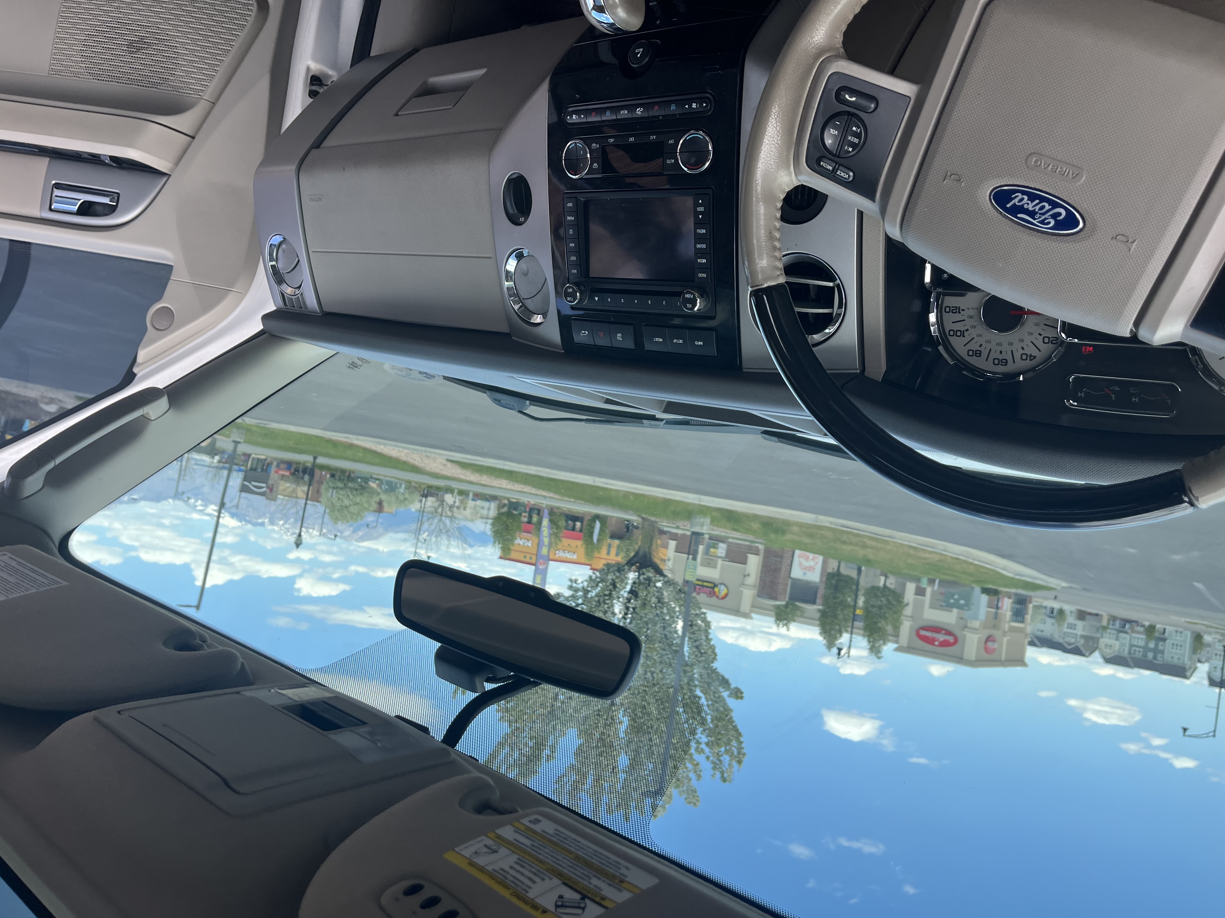 Used 2013 Ford Expedition Limited RWD image 10