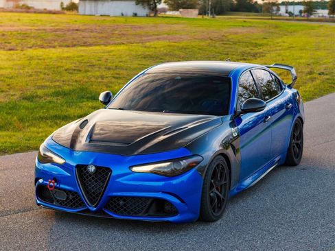 Used 2018 Alfa Romeo Giulia Quadrifoglio w/ Driver Assist Dynamic Package image 1