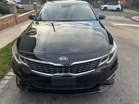 Used 2020 Kia Optima LX image 11