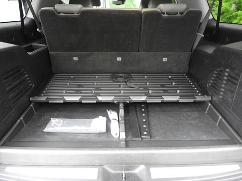 Used 2019 Chevrolet Suburban LT AWD/4WD image 23