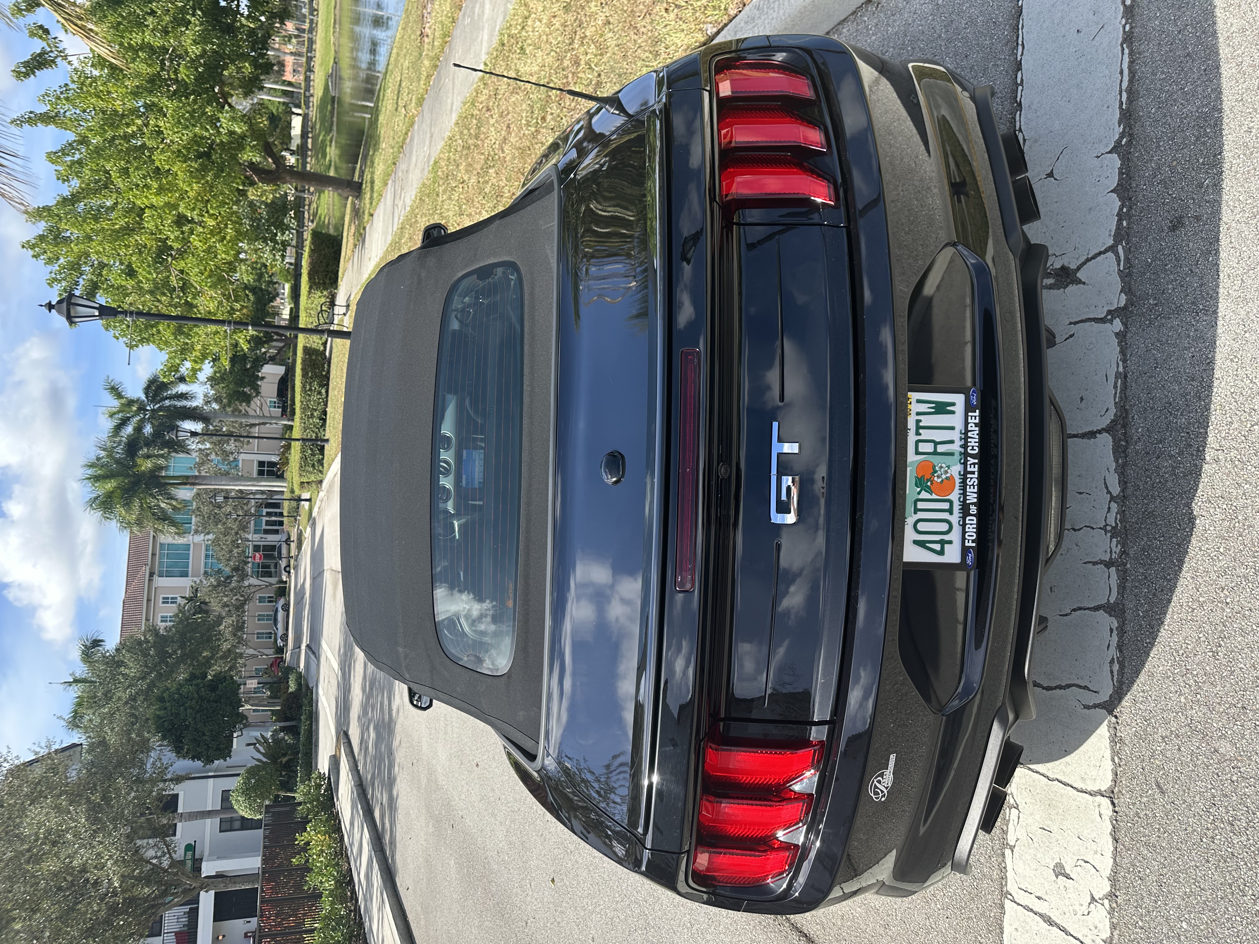 Used 2018 Ford Mustang GT Premium RWD image 2