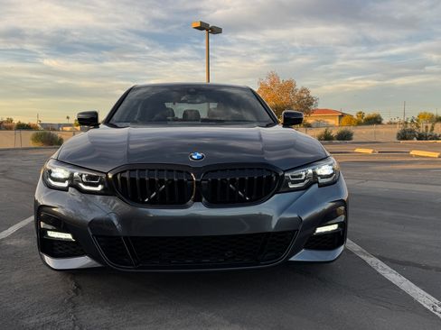 Used 2022 BMW 330i Sedan w/ M Sport Package image 4